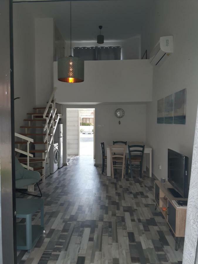 Kermia Beach Apartment Larnaka Exterior foto